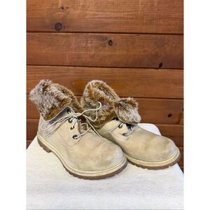 Timberland Waterproof Teddy Fleece Fold Over Fur boots light beige Sz 9.5